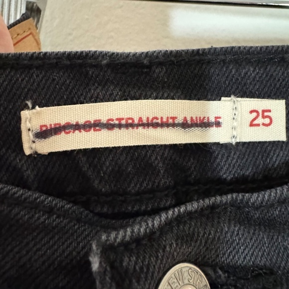 NEW Levi's RibCage Ankle Straight Jeans Black 25 NWT - Picture 5 of 6